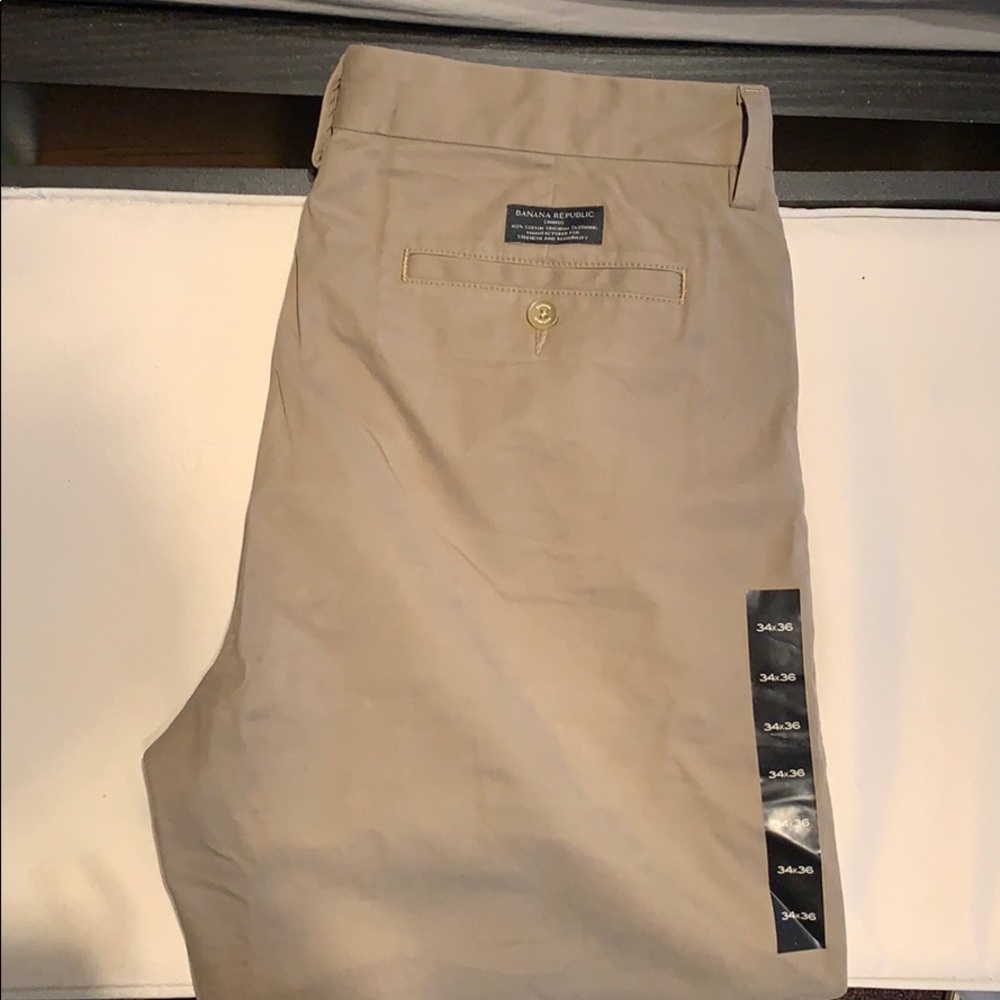 Banana republic khaki pants 34x36